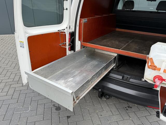 Volkswagen CADDY 1.4 TSI 131 PK BENZINE AUTOMAAT !! / BPM VRIJ / IMPERIAAL / TREKHAAK / INRICHTING / NAVI / AIRCO / CRUISE