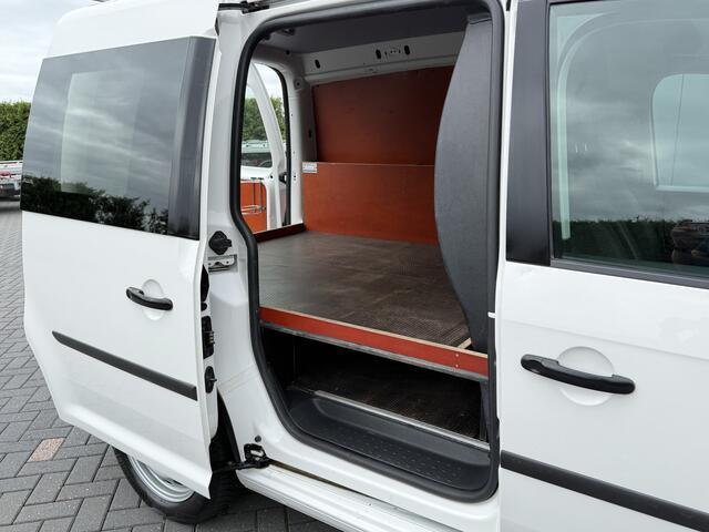 Volkswagen CADDY 1.4 TSI 131 PK BENZINE AUTOMAAT !! / BPM VRIJ / IMPERIAAL / TREKHAAK / INRICHTING / NAVI / AIRCO / CRUISE