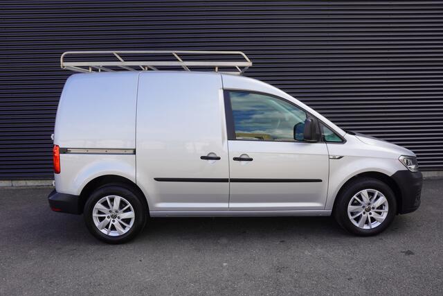 Volkswagen CADDY 102pk Automaat Navigatie Trekhaak Imperiaal Cruise control Parkeersensoren
