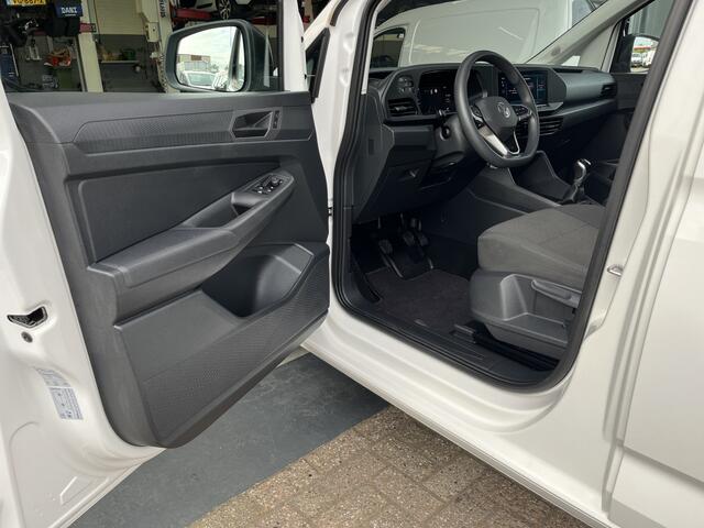 Volkswagen CADDY Cargo 2.0 TDI Stuurwielbediening Trekhaak 1500kg Apple carplay Virtual cockpit Airco Cruise controle Armsteun Parkeersensoren achter Telefoonverbinding Euro 6