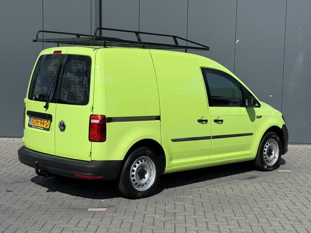 Volkswagen CADDY 2.0 TDI / L1H1 / 1e EIG. / UNIEK 28.975 KM! / INRICHTING / TREKHAAK / IMPERIAAL / NAVI / CARPLAY / CRUISE