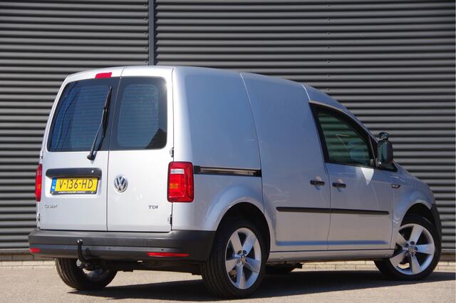 Volkswagen CADDY 2.0 TDI L1 TREKHAAK, AIRCO, CRUISE CONTROL, PARKEERSENSOREN, NL AUTO, NAP