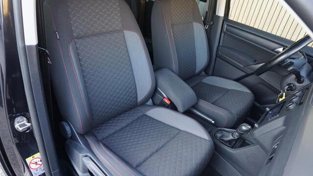 Volkswagen CADDY 1.4 TSI 125pk DSG 5-Zits 2x Schuifdeur LED Navi Trekhaak Stoelverwarming APP-Connect *Unieke Caddy* Marge voertuig!
