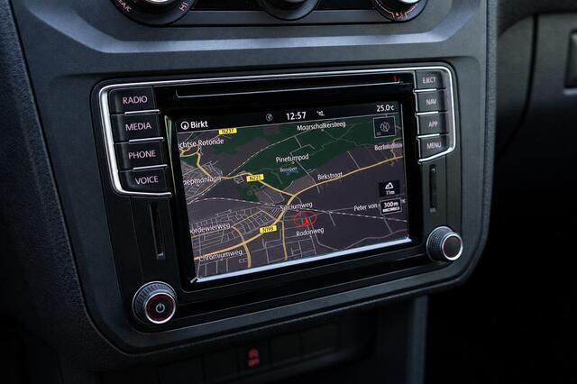Volkswagen CADDY 2.0 TDI L1H1 BMT Highline Automaat | Leder | Navigatie | Trekhaak