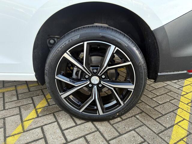 Volkswagen CADDY Cargo 2.0 TDI Comfort / Navigatie / 18" LM-velgen / Betimmering