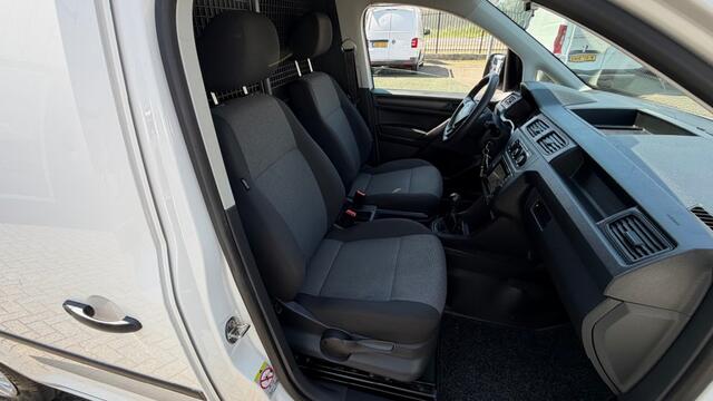 Volkswagen CADDY 2.0 TDI 75KW 102PK EURO 6 AIRCO/ NAVIGATIE/ TREKHAAK/ PARKEERSENSOREN