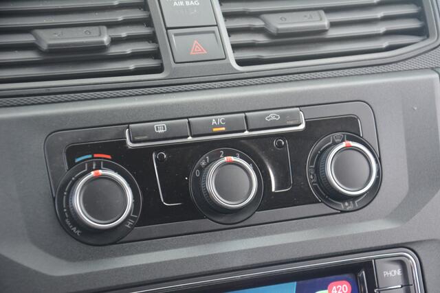 Volkswagen CADDY 2.0 TDI L1H1 BMT Trendline | Airco | Carplay | Camera | Leer | Elek.ramen | Trekhaak | NAP!! |