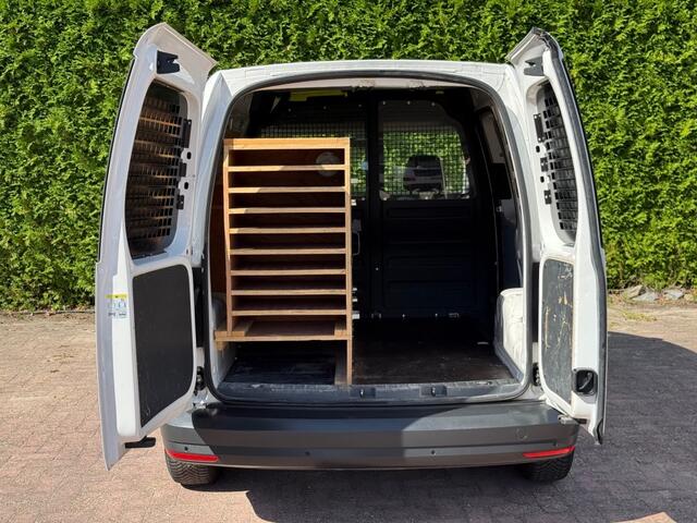 Volkswagen CADDY 2.0 TDI L1H1 Airco / Parkeersensoren / Apple Carplay / Werkplaatsinrichting