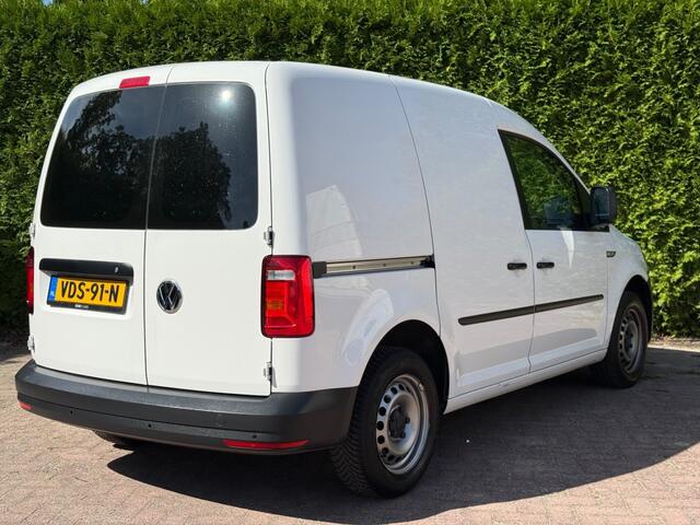 Volkswagen CADDY 2.0 TDI L1H1 Airco / Parkeersensoren / Apple Carplay / Werkplaatsinrichting