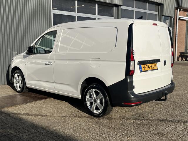 Volkswagen CADDY Cargo 2.0 TDI 102pk Trekhaak Carplay Digitaal display Stuurwielbediening Parkeersenoren achter Airco Cruise controle Euro 6 Apple 1500kg trekgewicht
