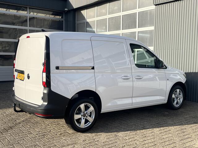 Volkswagen CADDY Cargo 2.0 TDI 102pk Trekhaak Carplay Digitaal display Stuurwielbediening Parkeersenoren achter Airco Cruise controle Euro 6 Apple 1500kg trekgewicht