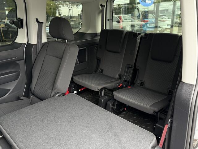 Volkswagen CADDY 1.5 TSI 7p | Adaptive CC | Winter-pakket | Carplay | 1. Eigenaar | 7-zits | DAB+ | Spoorwisselassistent | Parkeer-assistent | Wireless charging |