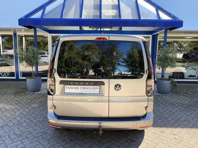 Volkswagen CADDY Cargo 2.0 TDI 1st Edition 180 PK! Mee-gespoten bumpers / Virtueel dashboard / Dodehoek / ACC / 220v aansluiting / parkeersensoren+camera achter /Carplay / Trekhaak /Airco