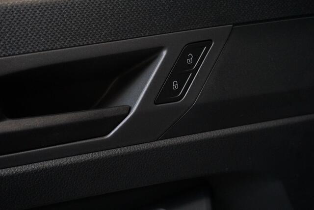 Volkswagen CADDY MAXI Cargo 2.0 TDI 122pk Style Automaat Navigatie /Apple Carplay/Android Auto Trekhaak Airco Cruise Control Camera Lichtmetalen Velgen