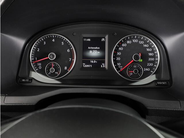 Volkswagen CADDY MAXI 1.4 TSI Trendline 125 pk Automaat (DSG) | Navigatie | Trekhaak | Parkeersensoren (Park assist) | Achteruitrijcamera | Stoelverwarming | Autom. airco |