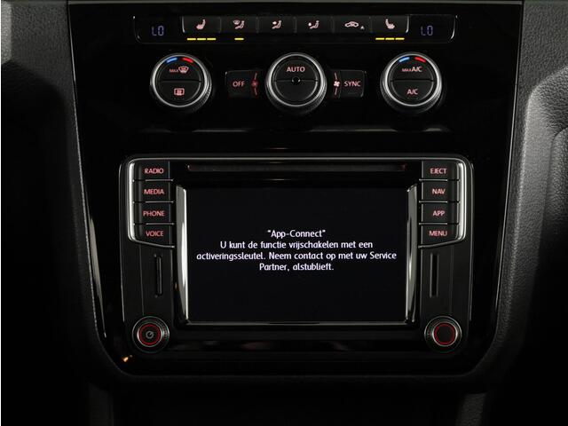 Volkswagen CADDY MAXI 1.4 TSI Trendline 125 pk Automaat (DSG) | Navigatie | Trekhaak | Parkeersensoren (Park assist) | Achteruitrijcamera | Stoelverwarming | Autom. airco |