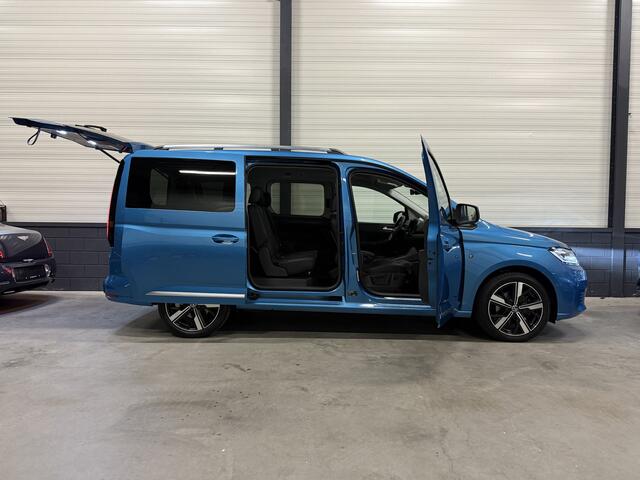 Volkswagen CADDY MAXI 1.5 TSI DSG 7p. PANO/TREKHAAK/VIRTUAL/LED/ACC/CAMERA/LEER-ALCANTARA SP.STOELEN/18"LMV/2XSCHUIFDEUR/KLEUR COSTA AZUL METALLIC/UNIEKE AUTO