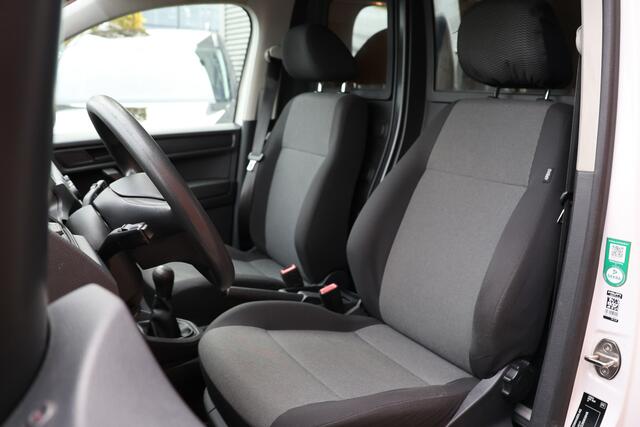 Volkswagen CADDY MAXI 2.0 TDI L2H1 | Bi-Xenon | Navigatie | PDC | Trekhaak | Airco | Cruise control | Nieuwe APK | Dealer onderhouden