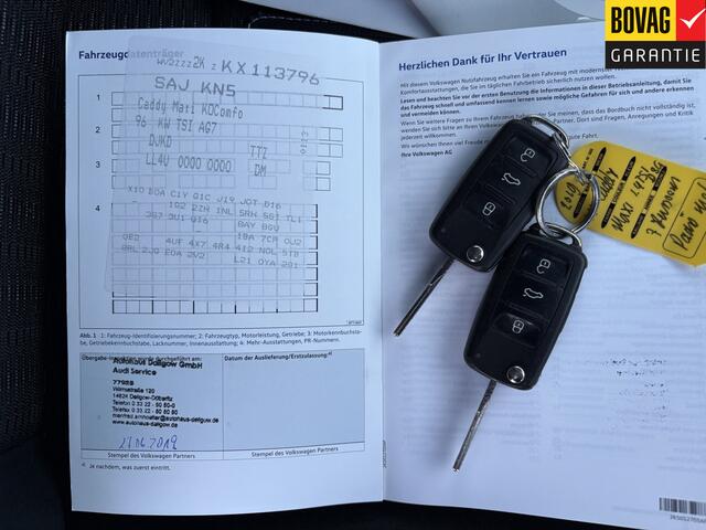 Volkswagen CADDY MAXI 1.4 TSI Comfortline 96kw Life DSG 7 pers. ( Navigatie, Trekhaak, Cruise control,Parkeersensoren) RIJKLAARPRIJS!