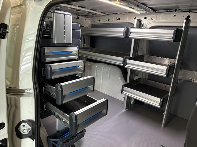 Volkswagen CADDY MAXI Cargo 1.5 TSI Comfort | LUXE INBOUWKASTEN | CAMERA | CRUISE | NAVI