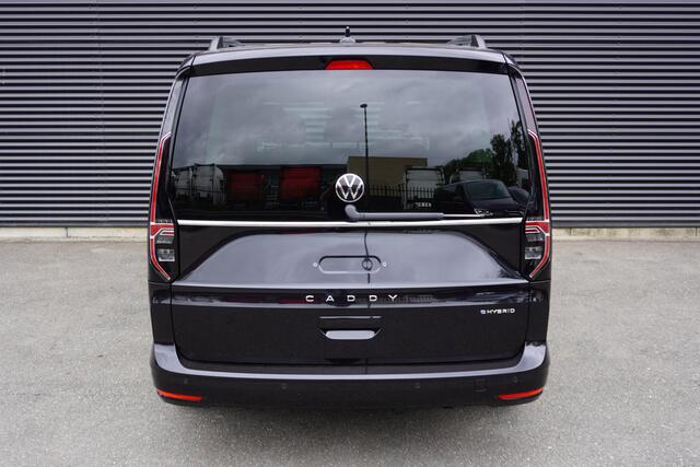 Volkswagen CADDY MAXI L2 150pk Plug-in Hybride Style Trekhaak Automaat Apple Carplay Navigatie Camera Parkeersensoren LED 5 persoons ACC Cruise control