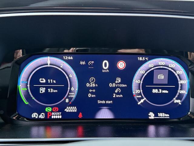Volkswagen CADDY MAXI Kombi 1.5 TSI Hybride Life DSG 7-Persoons | 150 PK | Leverbaar in September | SoH 100% | Adaptive Cruise Control | Achteruitrijcamera | Climate control | Dodehoek detectie | Stoelverwarming |