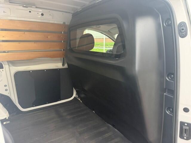 Volkswagen CADDY MAXI Cargo 1.5 TGI AIRCO I PDC I MULTIMEDIA I 1e EIGENAAR I COMLETE ONDERHOUDSHISTORIE I RIJDEN O GROEN GAS = CO2 NEUTRAAL!