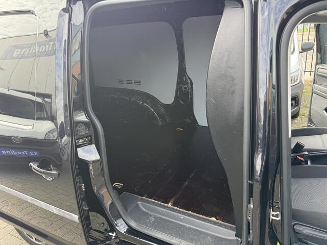 Volkswagen CADDY MAXI 2.0 TDI L2H1 BMT Highline Euro-6 Xenon Navi Carplay