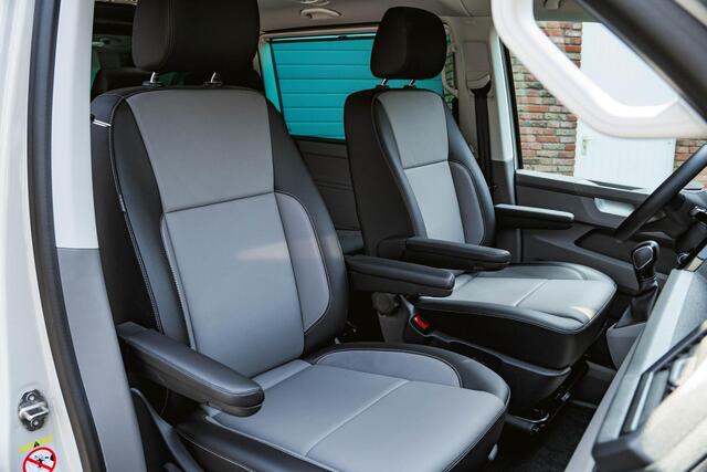 Volkswagen CARAVELLE T6.1 2.0 TDI 204 PK DSG L2H1 A-KLEP ACC | LED | Leder | Side Assist | Privacy glass |