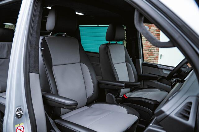 Volkswagen CARAVELLE T6.1 Caravelle 204pk Highline 4-MOTION DSG L2H1 ACC | LED | Leder | Side Assist | ELEKT.KLEP | 4X4