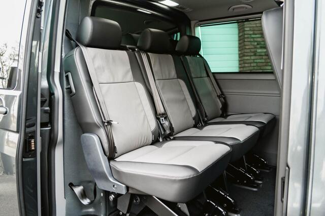 Volkswagen CARAVELLE T6.1 2.0 TDI 204 PK DSG L2H1 A-KLEP DUB/CAB ACC | LED | Leder | Side Assist | Privacy glass |