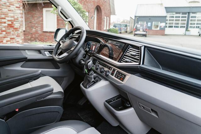 Volkswagen CARAVELLE T6.1 2.0 TDI 204 PK DSG L2H1 A-KLEP DUB/CAB ACC | LED | Leder | Side Assist | Privacy glass |