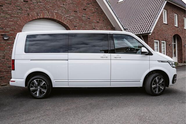 Volkswagen CARAVELLE T6.1 2.0 TDI 204 PK DSG L2H1 A-KLEP DUB/CAB ACC | LED | Leder | Side Assist | Privacy glass |