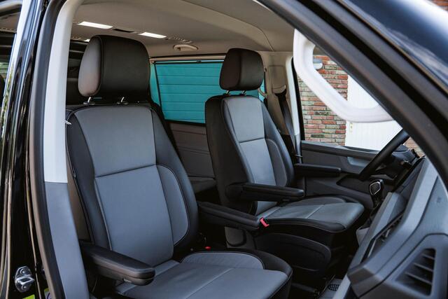 Volkswagen CARAVELLE T6.1 2.0 TDI 204 PK DSG L2H1 A-KLEP ACC | LED | Leder | Side Assist | Privacy glass |