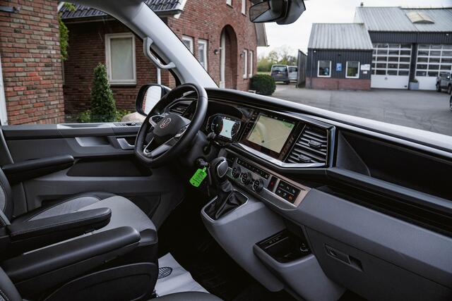 Volkswagen CARAVELLE T6.1 2.0 TDI 204 PK DSG L2H1 A-Klep BLACK SPECIAL ALPINE AUDIO | LED | Leder | Side Assist