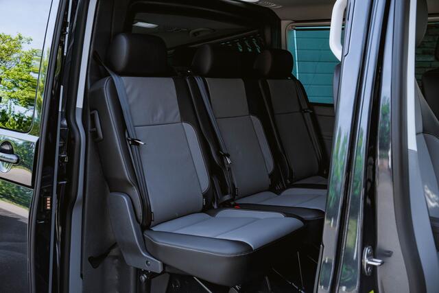 Volkswagen CARAVELLE T6.1 2.0 TDI 204 PK DSG L2H1 A-KLEP FULL OPTIONS DUB/CAB ACC | LED | Leder | Side Assist | Privacy glass |