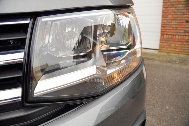Volkswagen CARAVELLE 2.0 TDI 150PK DSG L2H1 9 Persoons Trekhaak NAVI