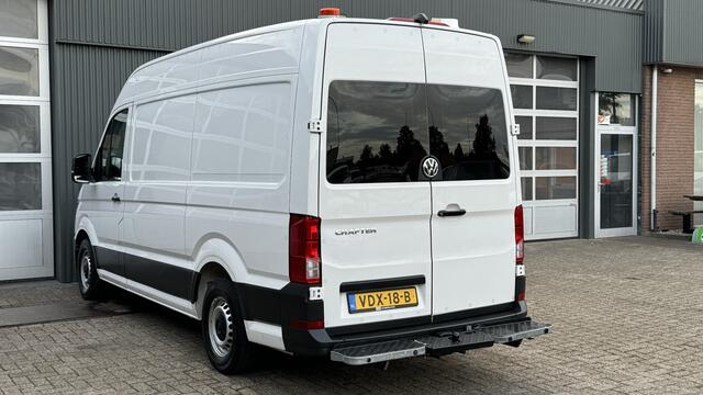 Volkswagen CRAFTER 35 2.0 TDI L3H3 Werkplaats inrichting Omvormer Standkachel 3000kg Trekhaak Euro 6 Sortimo Navigatie Comfortstoelen Lang Hoog Camera 1e eigenaar Voertuig weegsysteem