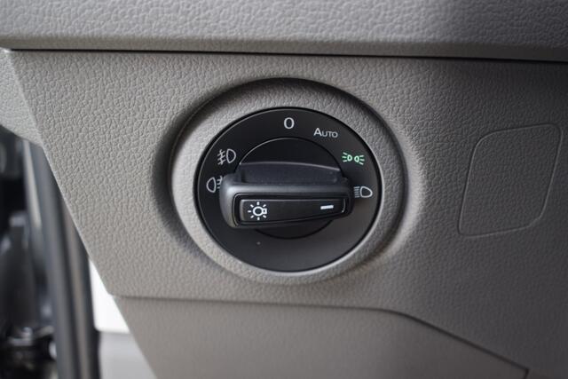 Volkswagen CRAFTER 30 2.0 TDI L3H3 Highline 140PK AUTOMAAT | BETIMMERING |