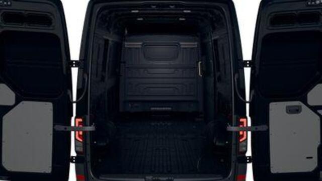 Volkswagen CRAFTER Bedrijfswagens Exclusive L3H3 2.0 TDI EU6 140 pk GVW 3.5T RIJKLAARPRIJS!! VOORRAAD!!