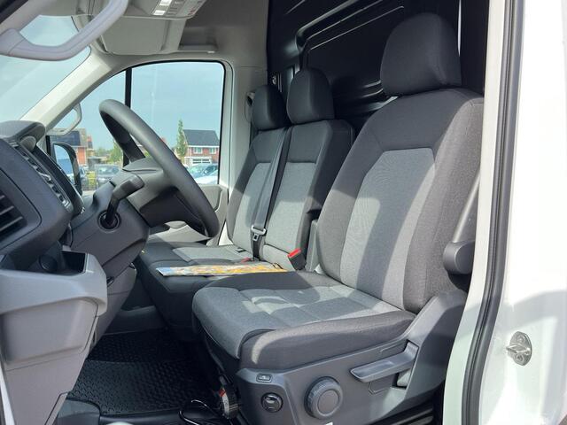 Volkswagen CRAFTER 35 2.0 TDI 140 pk H6 L3H3 | Airco | ERGO | App Connect | Navi via App | PDC | Bij. Bank |