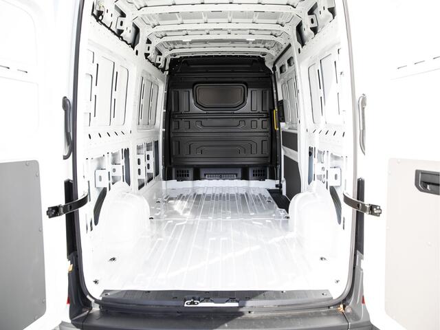 Volkswagen CRAFTER 30 2.0 TDI L3H3 Trendline | 103 kW / 140 PK |