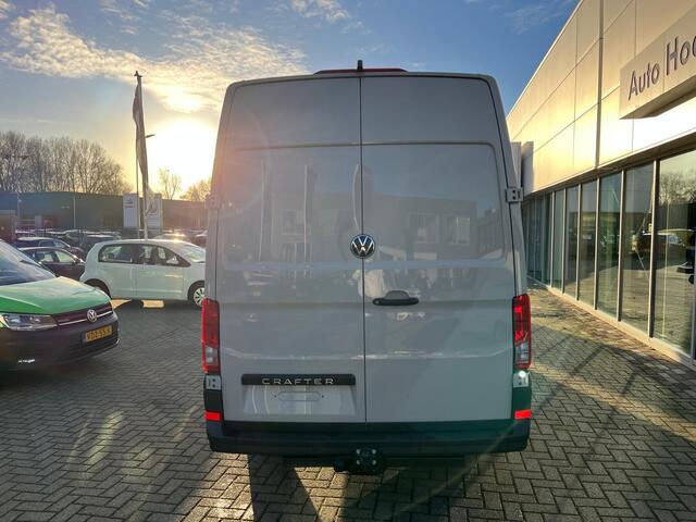 Volkswagen CRAFTER Bedrijfswagens 2.0 35 TDI L3H3 Highline 103kW 140pk 8 versn. auto | Navigatiesysteem Discover Media met 10,4" Touch-kleurendisplay | Volwaardig reservewiel | Middelhoog dak | LED-laadruimteverlichting |