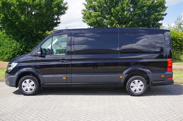 Volkswagen CRAFTER 35 177PK L3H2 AUT Facelift BPM VRIJ!! 13" Navi, Cam, Gev. Stoel, Alarm, LED!! NR. C477*