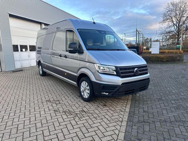 Volkswagen CRAFTER Bestelwagen 35 2.0 TDI 177pk L4H3 Exclusive I Climatronic I GeveerdeStoel I Navigatie I Camera I Trekhaak I Stoelverwarming L+R I Digital Cockpit I excl. kosten rijklaarmaken