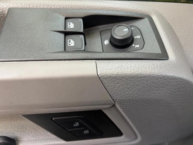 Volkswagen CRAFTER 2.0TDI L3H2 ( L2H1 ) Automaat Airco Cruisecontrol 140PK NIEUW BPM VRIJ