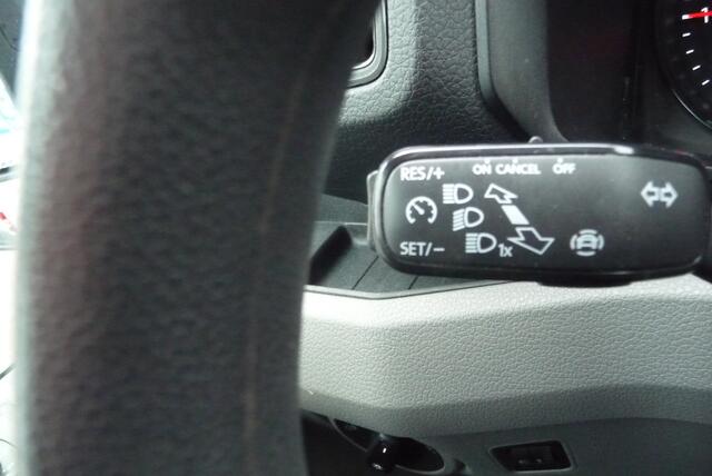 Volkswagen CRAFTER 35 2.0 TDI L3 Trendline bak + klep 12-2021 apk 12-25