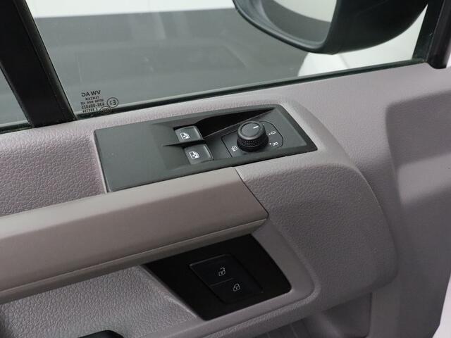 Volkswagen CRAFTER 2.0TDI 140PK DSG Automaat L3H3 | Kastinrichting | Navigatie | Camera | Airco | Cruise