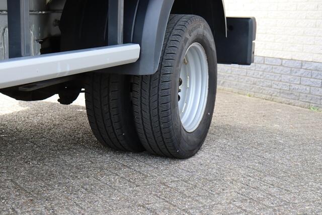 Volkswagen CRAFTER Bakwagen