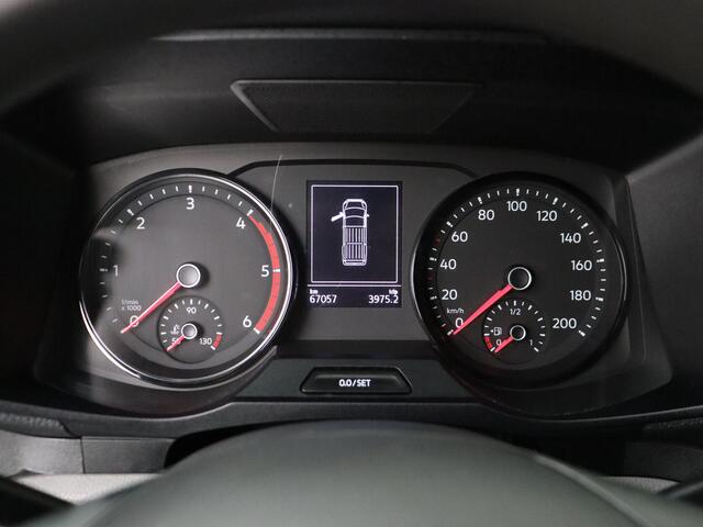 Volkswagen CRAFTER 2.0TDI 140PK DSG Automaat L3H3 Highline | Imperiaal | Trekhaak | Camera | Airco | Cruise